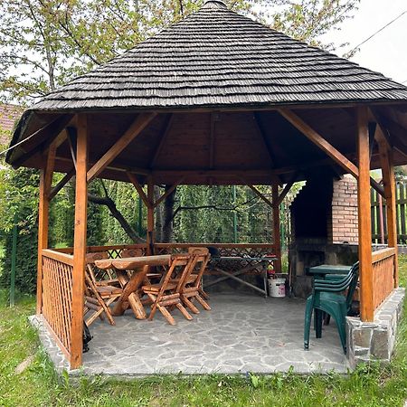 Homy Family House Bran (Brasov) Exterior foto